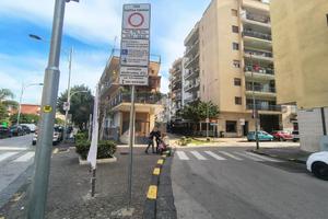 NEGOZIO A POMIGLIANO D'ARCO