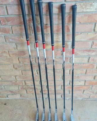 Set di ferri Taylomade R11