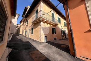 3 LOCALI A L'AQUILA