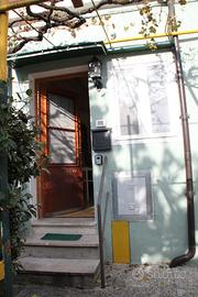 Casetta con giardino privato