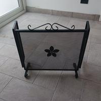 Parascintille da camino in ferro battuto