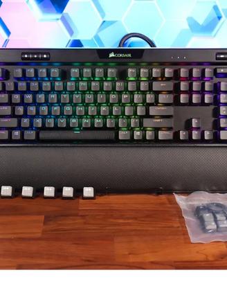 Corsair K95 Platinum - Tastiera meccanica RGB