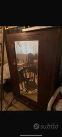 Armadio vintage con specchio