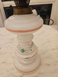 Antica lampada ad olio