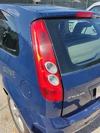 Fanale posteriore sinistro FORD FIESTA del 2008
