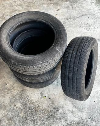 Gomme Ford B Max 195/60 R15