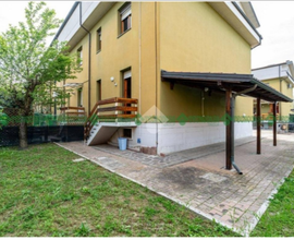 Villa a schiera Castelfranco Emilia