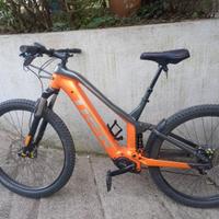 Ebike Trek motore Bosch CX freni magura pochikm