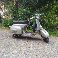 Vespa sprint veloce 150