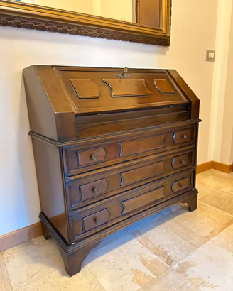 Scrittoio a ribalta in legno