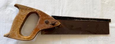 SEGA A TENONE VINTAGE CON MANICO IN LEGNO SAGOMATO