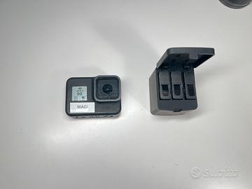Gopro hero 8 black + 4 batterie