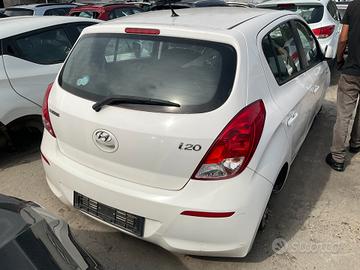 POSTERIORE COMPLETO HYUNDAI I20 2014