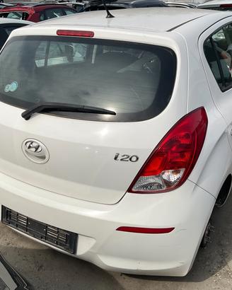 POSTERIORE COMPLETO HYUNDAI I20 2014