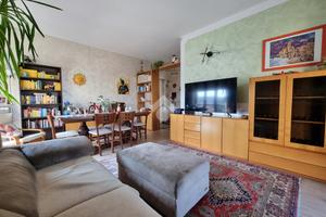 3 LOCALI A CARUGATE