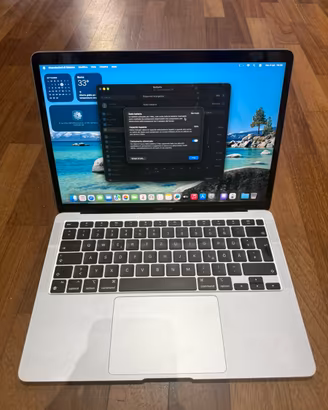 MacBook Air  13” 2020 M1 256GB 8GB