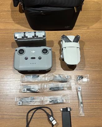 Drone DJI Mini 2 Fly More Combo