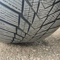 Pneumatici invernali 225/50R17