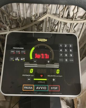 CYCLETTE  BICI PROFES TECHNOGYM NUOVA+ BRACCIALE