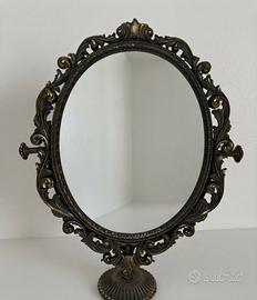 Antico specchio da tavolo rotante in ottone
