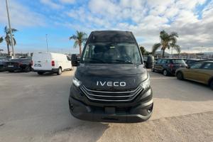 Iveco Daily 35S18HD 3.0 HPT PM-DC Cabinato
