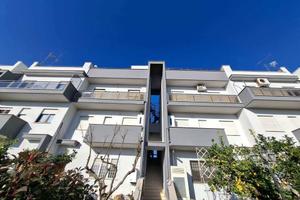 Appartamento di 130 m² con 4 locali e box auto a N