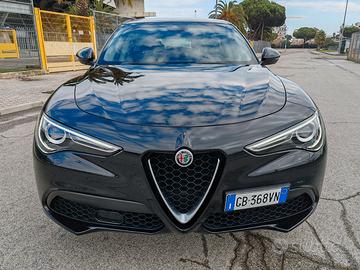 Alfa Romeo Stelvio 2.2 Turbodiesel 160 CV AT8 RWD