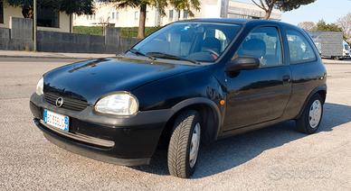 OPEL CORSA 1.0i gomme nuove - neopatentati