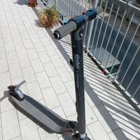 Ninebot Kickscooter ES1 di Segway