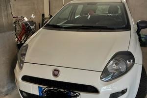 Fiat punto Young 2015 benzina