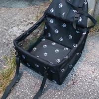 Seggiolino auto cane