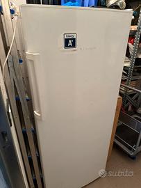 Freezer Bosch GSV22V23 con 5 cassetti