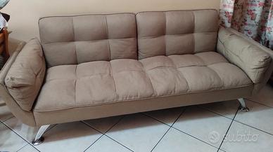 DIVANO A LETTO 