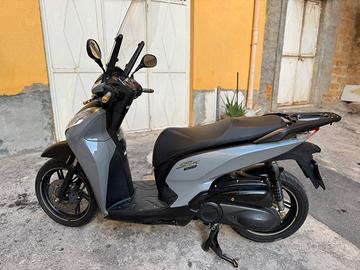 Honda Sh 300 airforce 2019