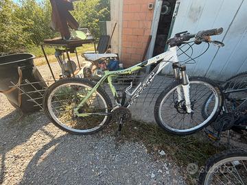 Lee Cougan Nitro 26” MTB – freni a disco