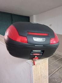 Top case moto bauletto Simply3 E470n Givi 47 LT