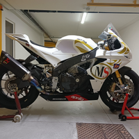 Aprilia RSV4 FACTORY APRC
