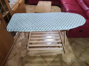 Tavolo da stiro in legno con ripiano