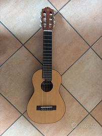 Guitalele YAMAHA con custodia morbida