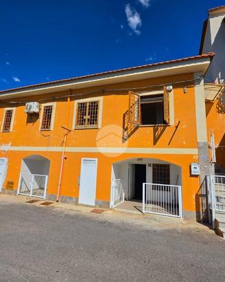 CASA INDIPENDENTE A TORRE DEL GRECO