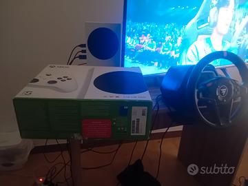 XBOX SERIES + 1 CONTROLLER + VOLANTE THRUST T128
