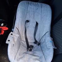 sediolino auto e porta enfant