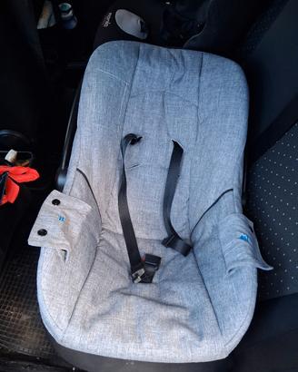 sediolino auto e porta enfant