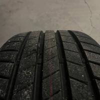 Firestone roadhawk 2 225/40/18 nuove