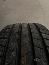 Firestone roadhawk 2 225/40/18 nuove