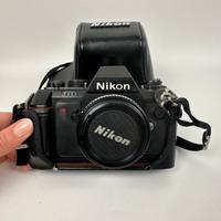 Nikon analogica N2000
