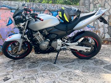 Honda Hornet 600 2004 • 25.000 km • Perfetta Molti