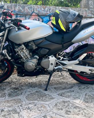 Honda Hornet 600 2004 • 25.000 km • Perfetta Molti