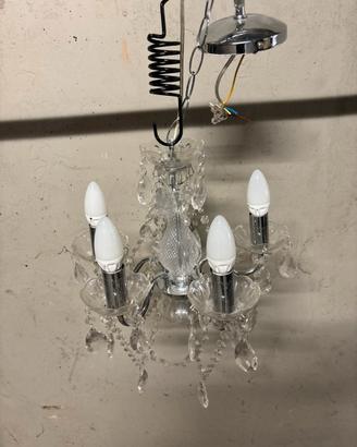 Lampadario stile neo classico