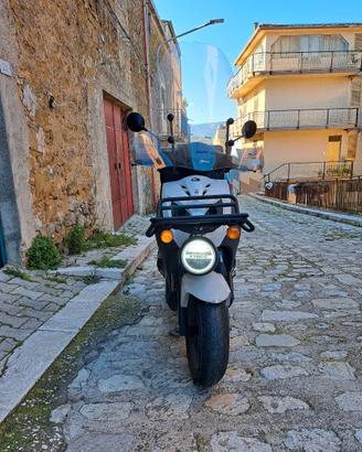 Kymco Agility Carry 125 cc.